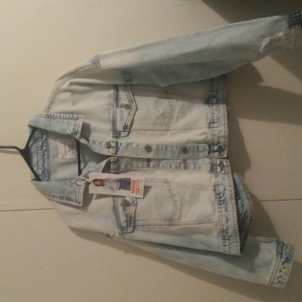 Celebrity Pink Light Wash Cropped Jean Jacket